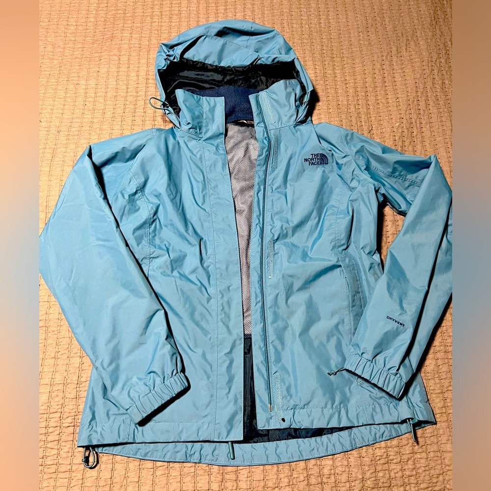 The north face women’s lined raincoat, medium, blue